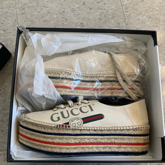 Brand new Gucci Logo Canvas Platform Espadrilles Sneakers Beige - Picture 1 of 7